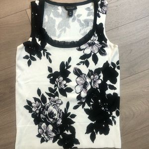 White House Black Market Floral Top Sz M